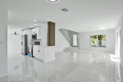 9740 SW 14th Street, Pembroke Pines, FL 33025 - Photo 9