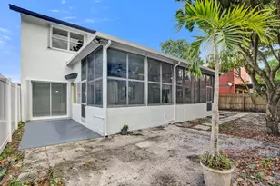 9740 SW 14th St, Pembroke Pines, FL 33025 - Photo 37