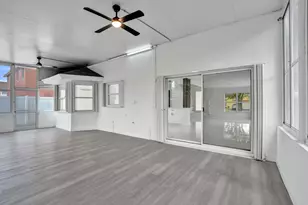 9740 SW 14th St, Pembroke Pines, FL 33025 - Photo 35