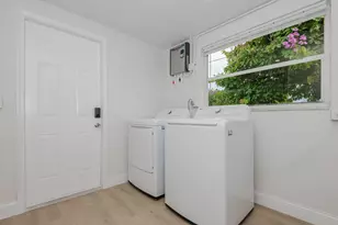 546 NW 5th Ave, Homestead, FL 33030 - Photo 15