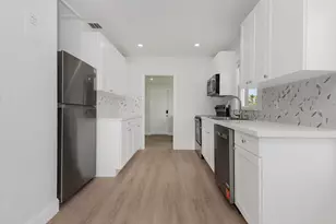 546 NW 5th Ave, Homestead, FL 33030 - Photo 11