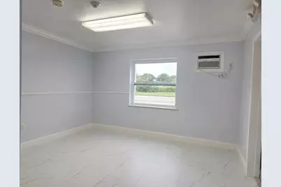 1100 NE 23rd Drive, Wilton Manors, FL  - Photo 9