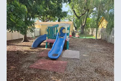 1100 NE 23rd Drive, Wilton Manors, FL  - Photo 15