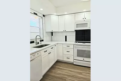 5860 NW 44th Street #412, Lauderhill, FL 33319 - Photo 3