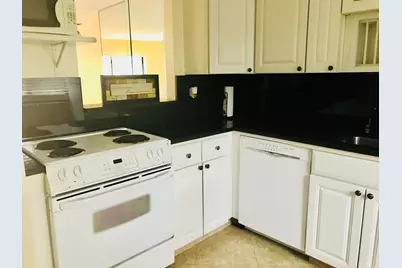 139 Sparrow Drive #3E, Royal Palm Beach, FL 33411 - Photo 3
