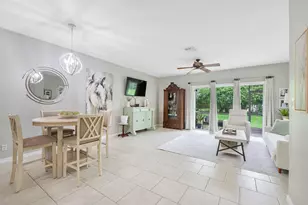 13804 Creston Pl, Wellington, FL 33414 - Photo 7