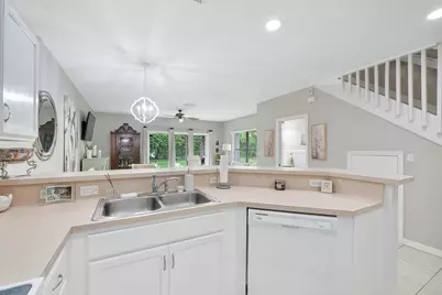 13804 Creston Place, Wellington, FL 33414 - Photo 15