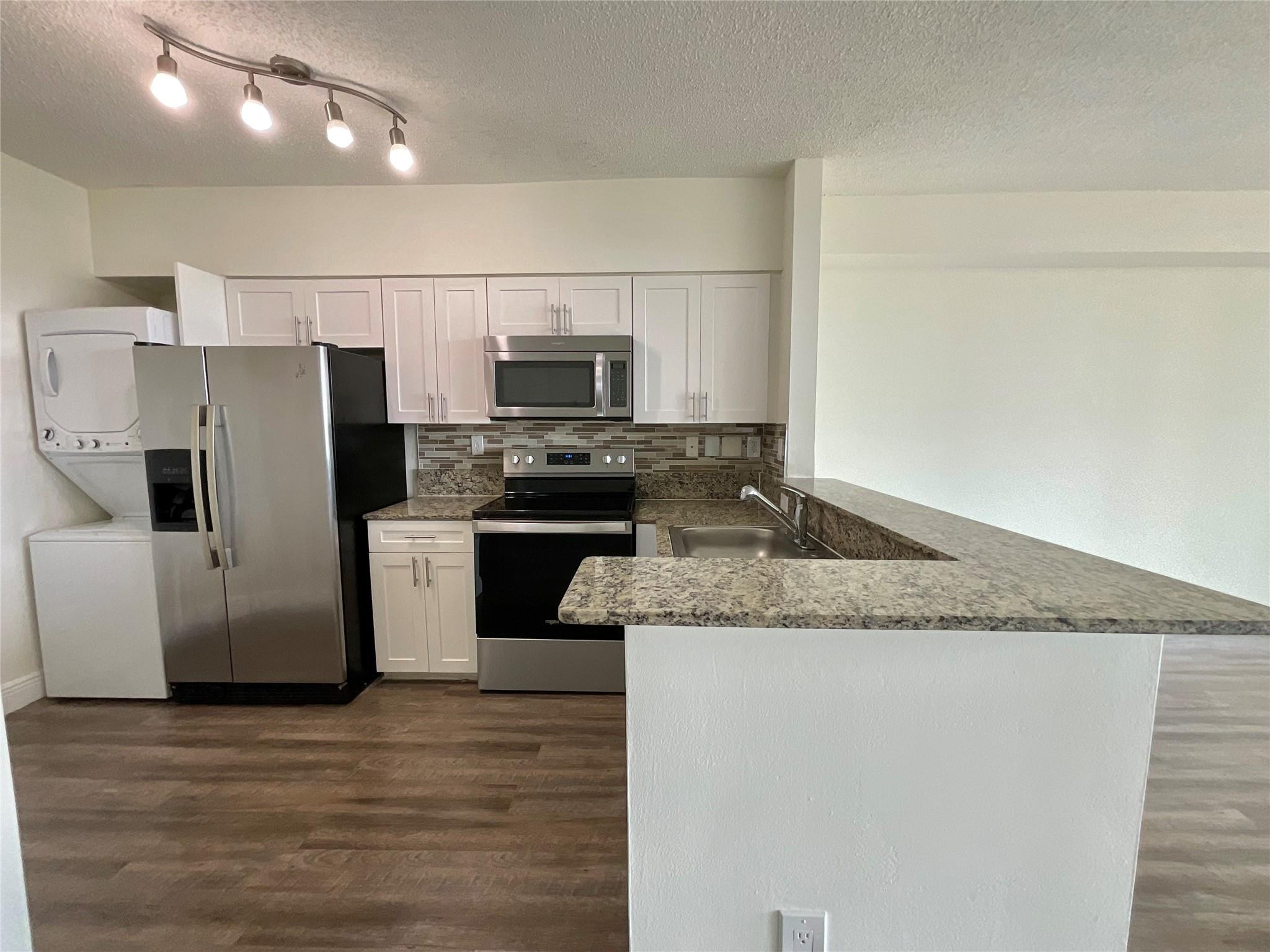 16900 N Bay Rd #2-605 - 16900 N Bay Rd #2-605, Sunny Isles Beach, FL 33160 Luxury Property | Jose Angel Pina