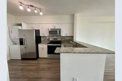 16900 N Bay Road #2-605, Sunny Isles Beach, FL 33160 - Photo 1
