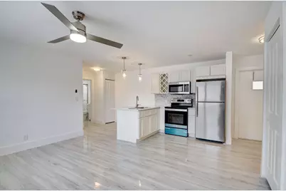 525 S Broadway #J, Lantana, FL 33462 - Photo 3