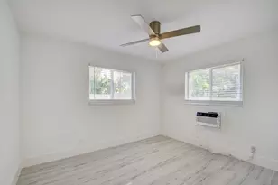 525 S Broadway, Lantana, FL 33462 - Photo 7