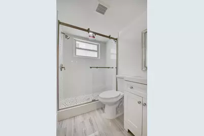 525 S Broadway #J, Lantana, FL 33462 - Photo 11