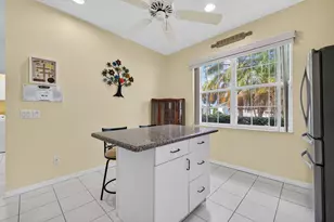 521 NW Galatone Ct, Port Saint Lucie, FL 34986 - Photo 5