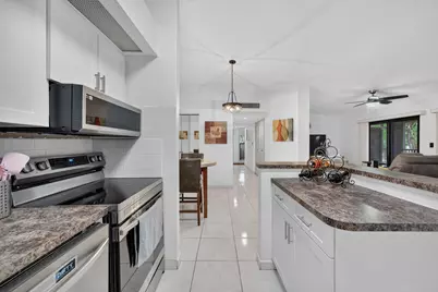 9474 S Belfort Circle #206, Tamarac, FL 33321 - Photo 7