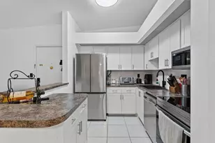 9474 S Belfort Cir, Tamarac, FL 33321 - Photo 5