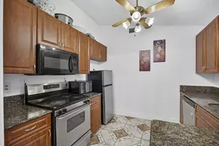254 La Mancha Ave, Royal Palm Beach, FL 33411 - Photo 19