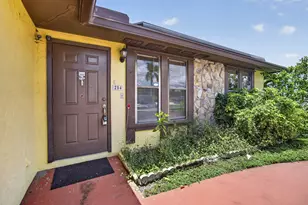 254 La Mancha Ave, Royal Palm Beach, FL 33411 - Photo 5