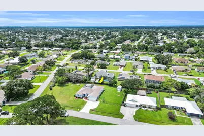 398 SE Bayview Terrace, Port Saint Lucie, FL 34983 - Photo 37