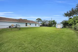 398 SE Bayview Terrace, Port Saint Lucie, FL 34983 - Photo 35