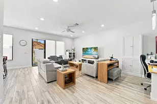 20916 NW 1st Dr, Pembroke Pines, FL 33029 - Photo 5
