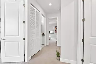 20916 NW 1st Dr, Pembroke Pines, FL 33029 - Photo 27