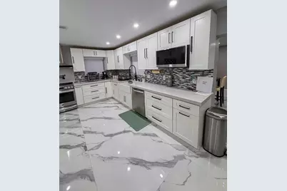 631 NW 39th Street, Oakland Park, FL 33309 - Photo 9