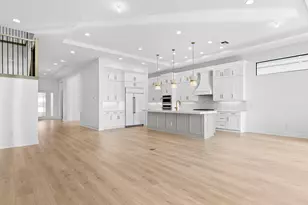 13290 Artisan Cir, Palm Beach Gardens, FL 33418 - Photo 9