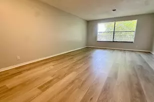 11464 NW 39th St, Coral Springs, FL 33065 - Photo 5