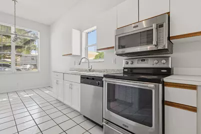9516 NW 8th Circle, Plantation, FL 33324 - Photo 7