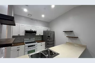 14 Flint Way #14, Boynton Beach, FL 33426 - Photo 9