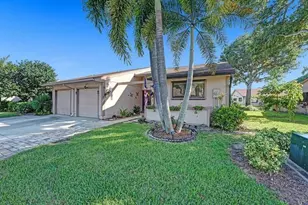 14 Flint Way, Boynton Beach, FL 33426 - Photo 1