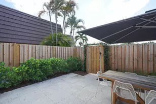 917 9th Ct, Palm Beach Gardens, FL 33410 - Photo 15