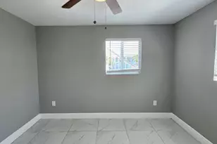 933 W 7th St, Riviera Beach, FL 33404 - Photo 7