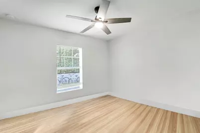 945 32nd Street, West Palm Beach, FL 33407 - Photo 11