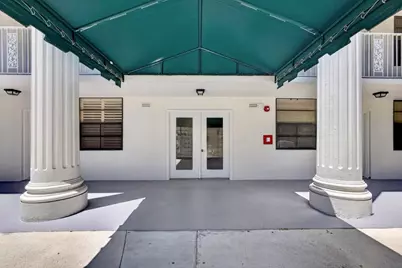 3635 Whitehall Drive #302, West Palm Beach, FL 33401 - Photo 3