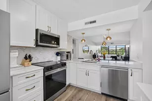 3635 Whitehall Dr, West Palm Beach, FL 33401 - Photo 1