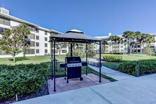 3635 Whitehall Dr, West Palm Beach, FL 33401 - Photo 51