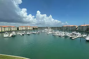 15 Harbour Isle Dr W, Fort Pierce, FL 34949 - Photo 1