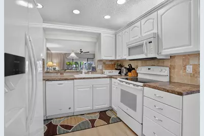 65 Pelican Pointe Drive #2030, Delray Beach, FL 33483 - Photo 17