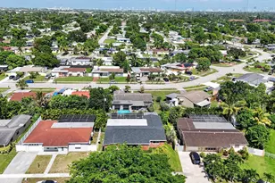 2251 SW 67th Way NE, Miramar, FL 33023 - Photo 23