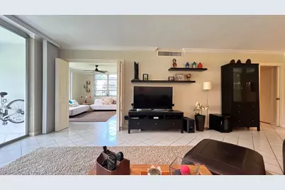 4017 N Cypress Drive #101, Pompano Beach, FL 33069 - Photo 5
