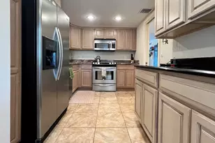 4017 N Cypress Dr, Pompano Beach, FL 33069 - Photo 9
