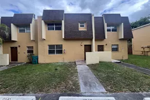5847 Blueberry Ct, Lauderhill, FL 33313 - Photo 1