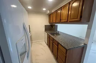 5847 Blueberry Ct, Lauderhill, FL 33313 - Photo 13