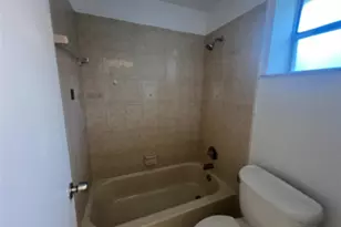 5847 Blueberry Ct, Lauderhill, FL 33313 - Photo 29