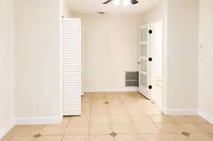 5318 Garden Hills Cir, West Palm Beach, FL 33415 - Photo 13
