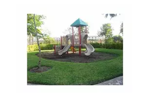 12162 SW 25th Ct, Miramar, FL 33025 - Photo 5