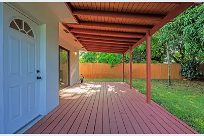 699 NE 40th Street, Oakland Park, FL 33334 - Photo 37