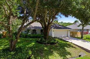 725 Wentworth St, Sebastian, FL 32958 - Photo 1