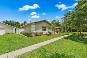 15315 78th Dr N, Palm Beach Gardens, FL 33418 - Photo 9